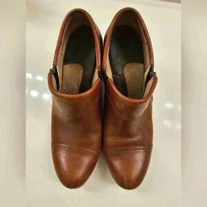 BOC Brown Leather Slip-on Bootie Size 8/ 39